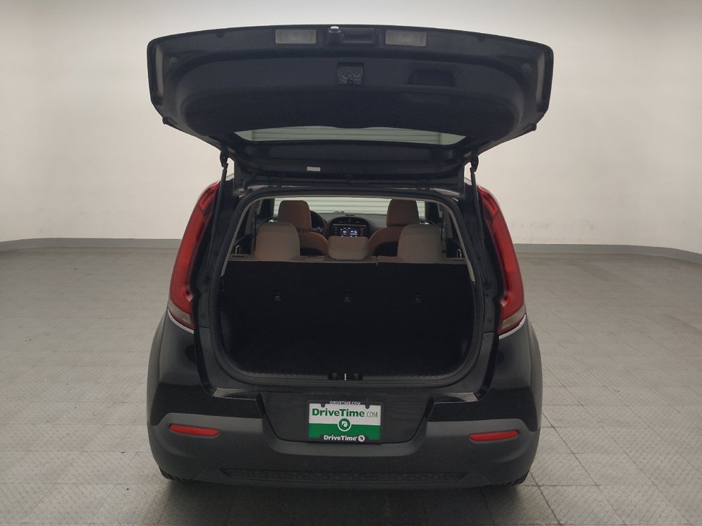Used 2020 Kia Soul S FWD image 29