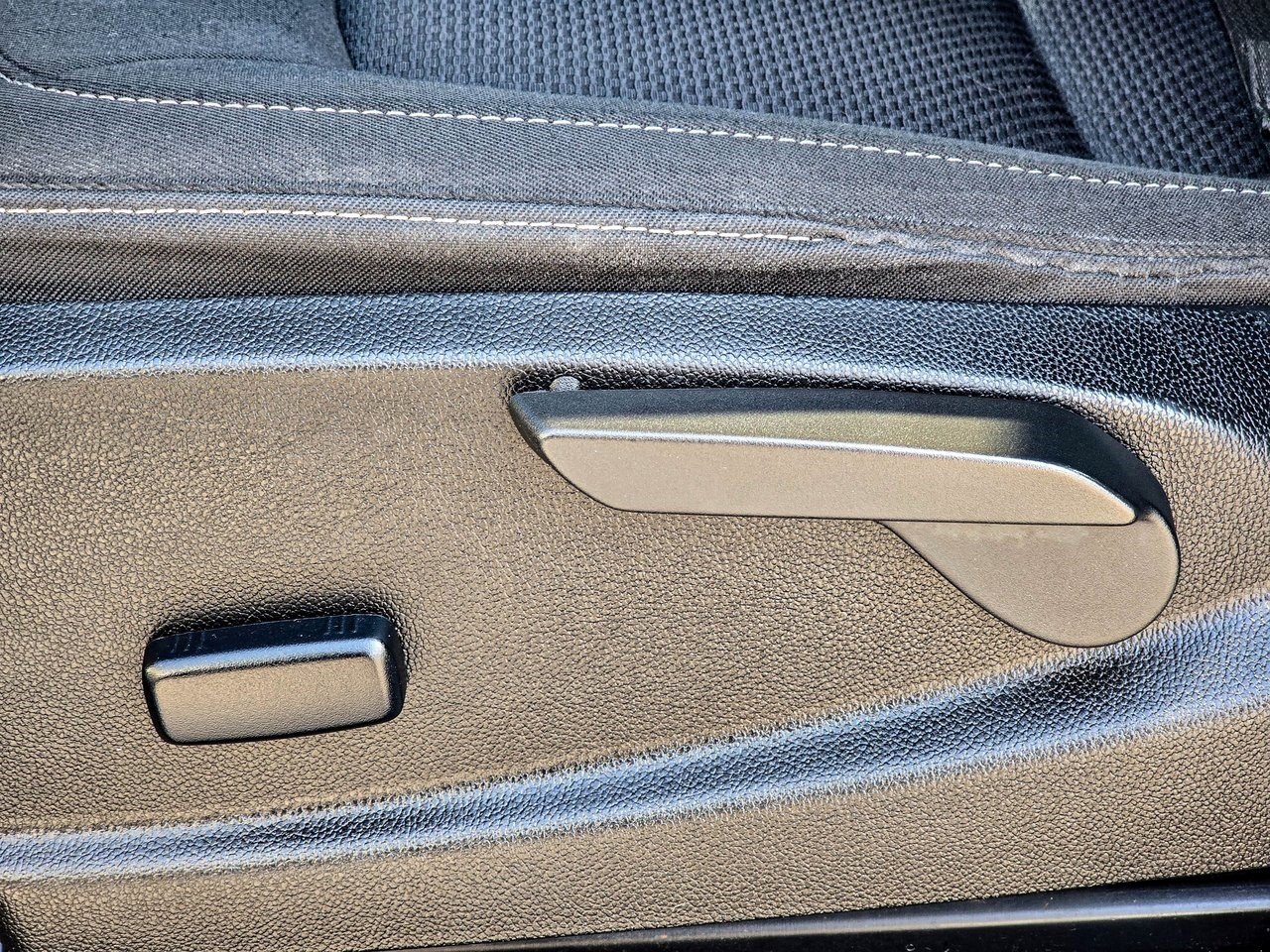 Certified 2022 Chevrolet Colorado LT w/ Fleet Safety Package image 18