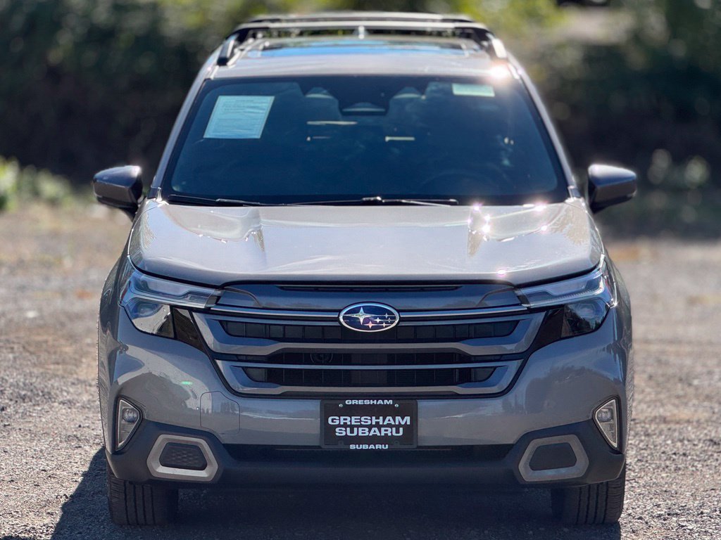 Used 2025 Subaru Forester Limited AWD/4WD image 2