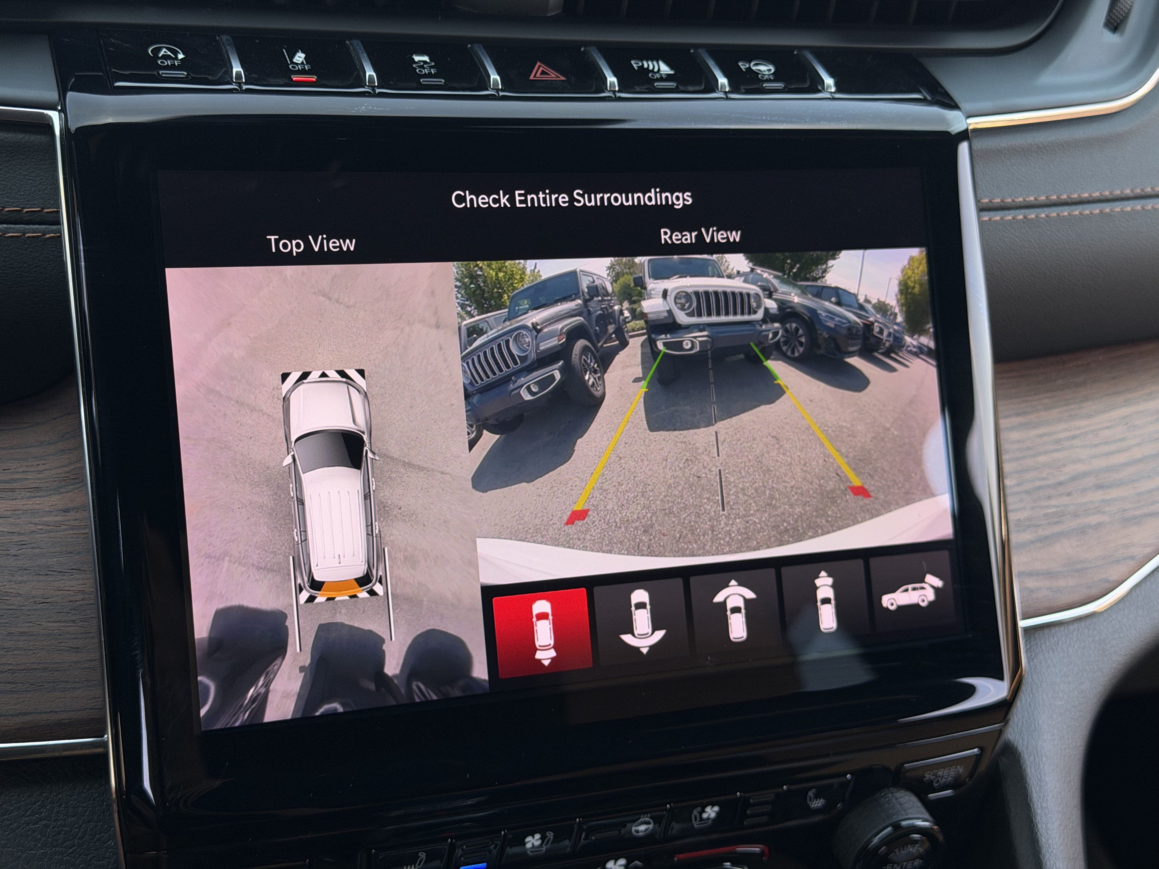 Used 2023 Jeep Grand Cherokee Summit w/ Adv Protech Group IV RWD image 20