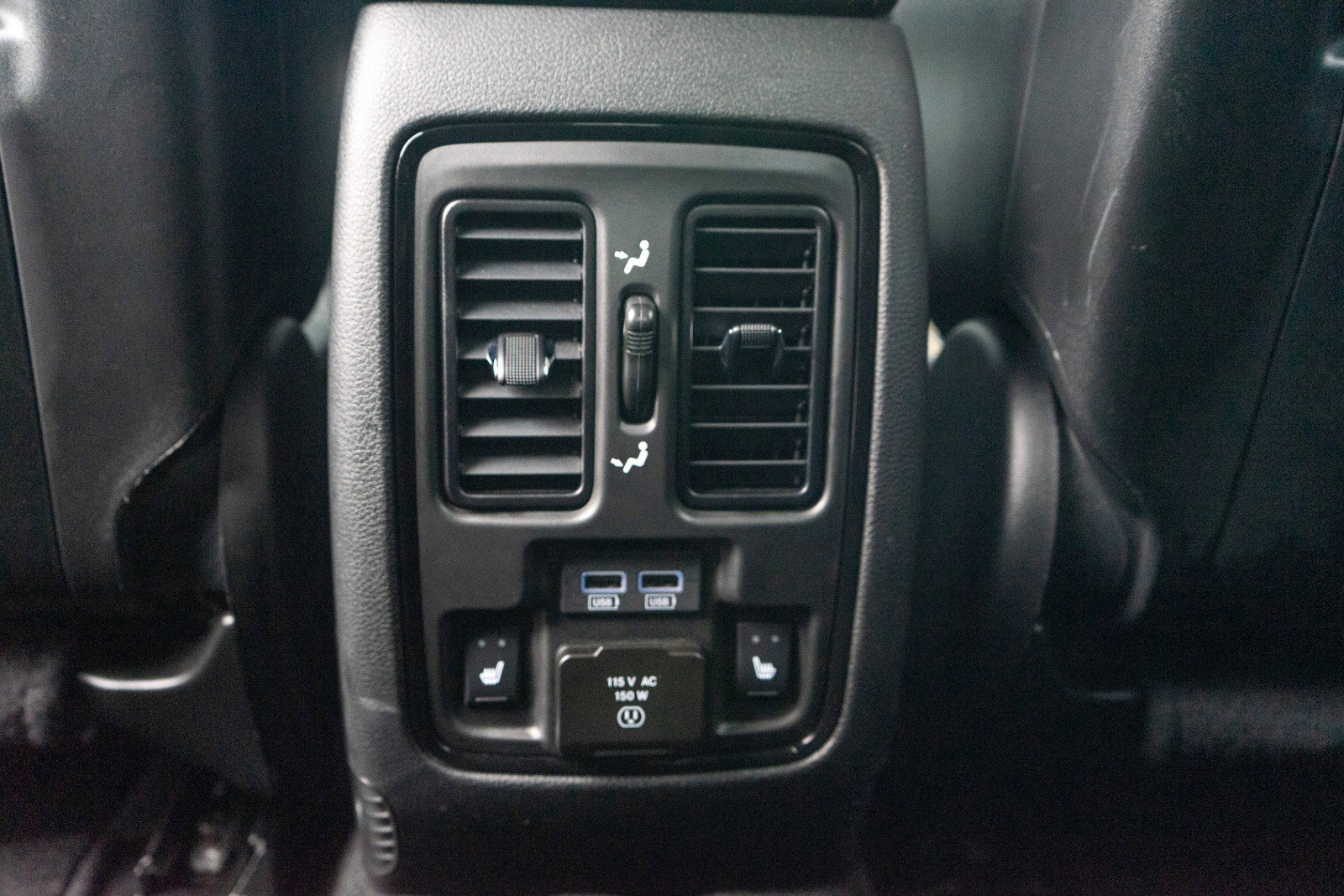 Used 2023 Dodge Durango R/T w/ Hemi Orange Plus Package image 28