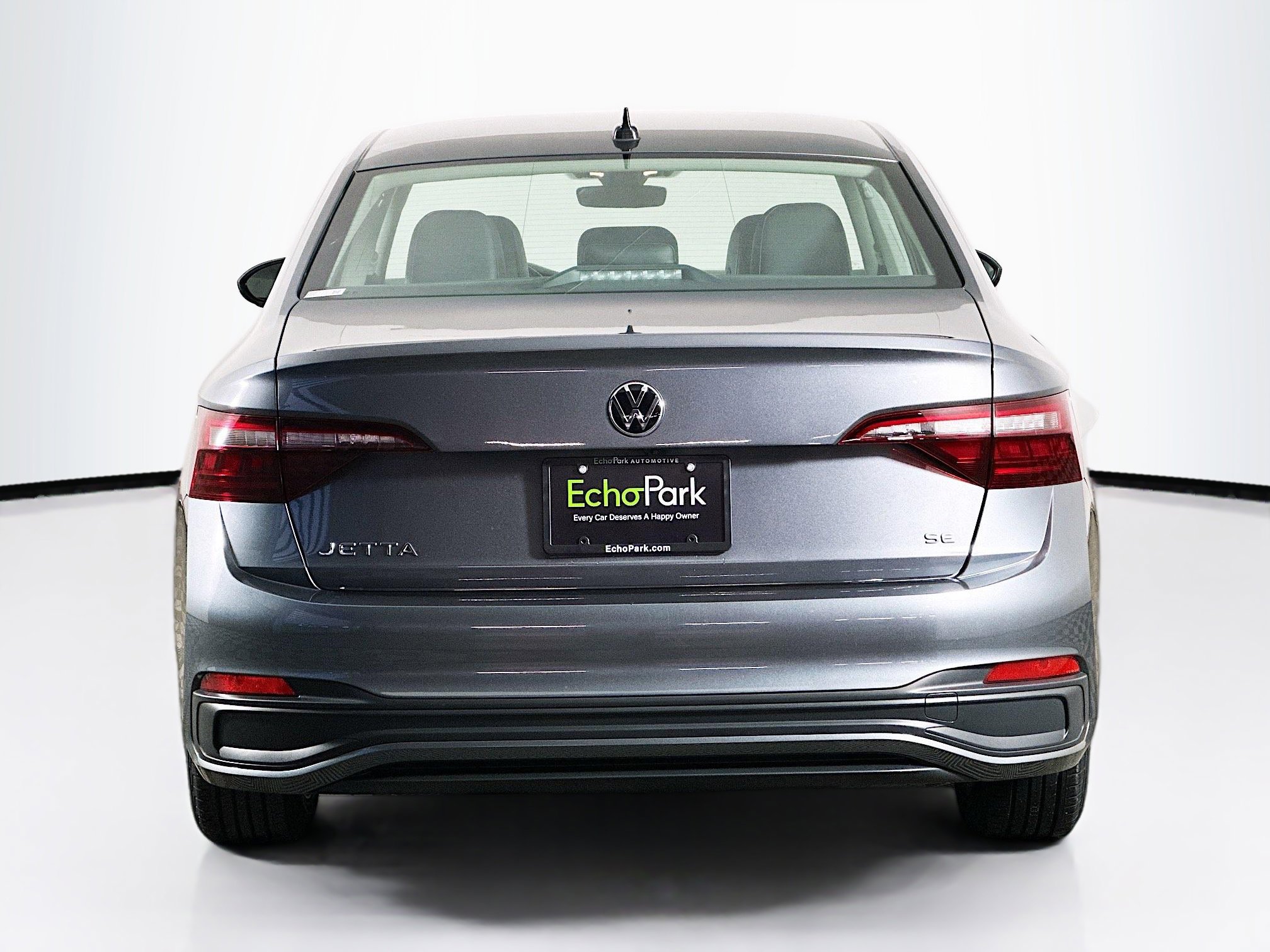 Used 2024 Volkswagen Jetta SE image 7