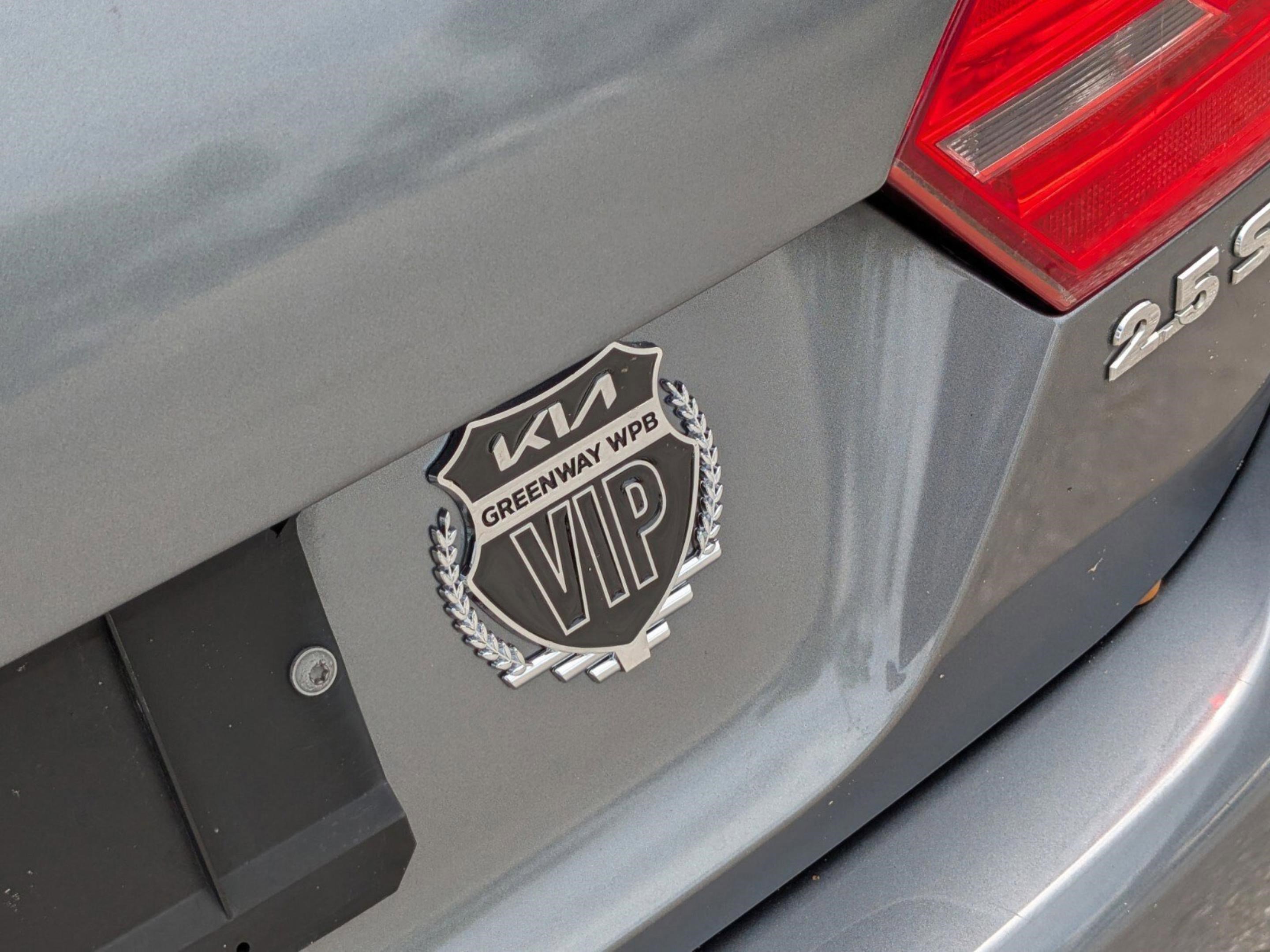 Used 2012 Volkswagen Jetta SE FWD image 22