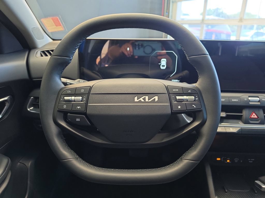 Certified 2025 Kia K4 EX FWD image 21