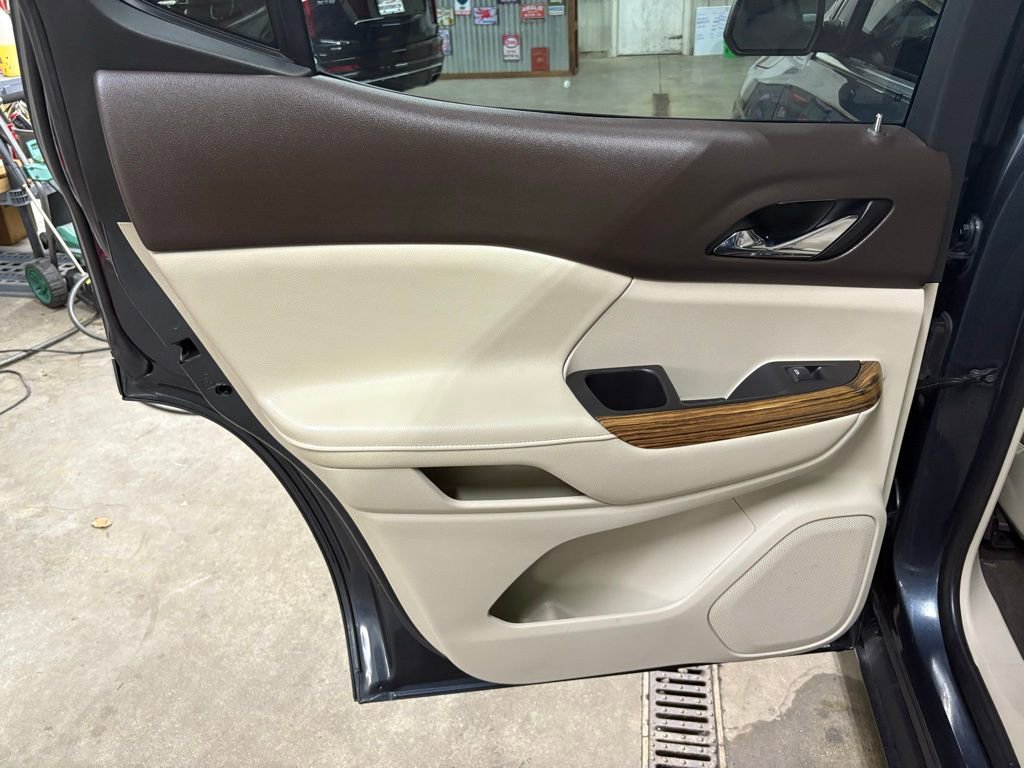 Used 2019 GMC Acadia Denali w/ Technology Package image 11