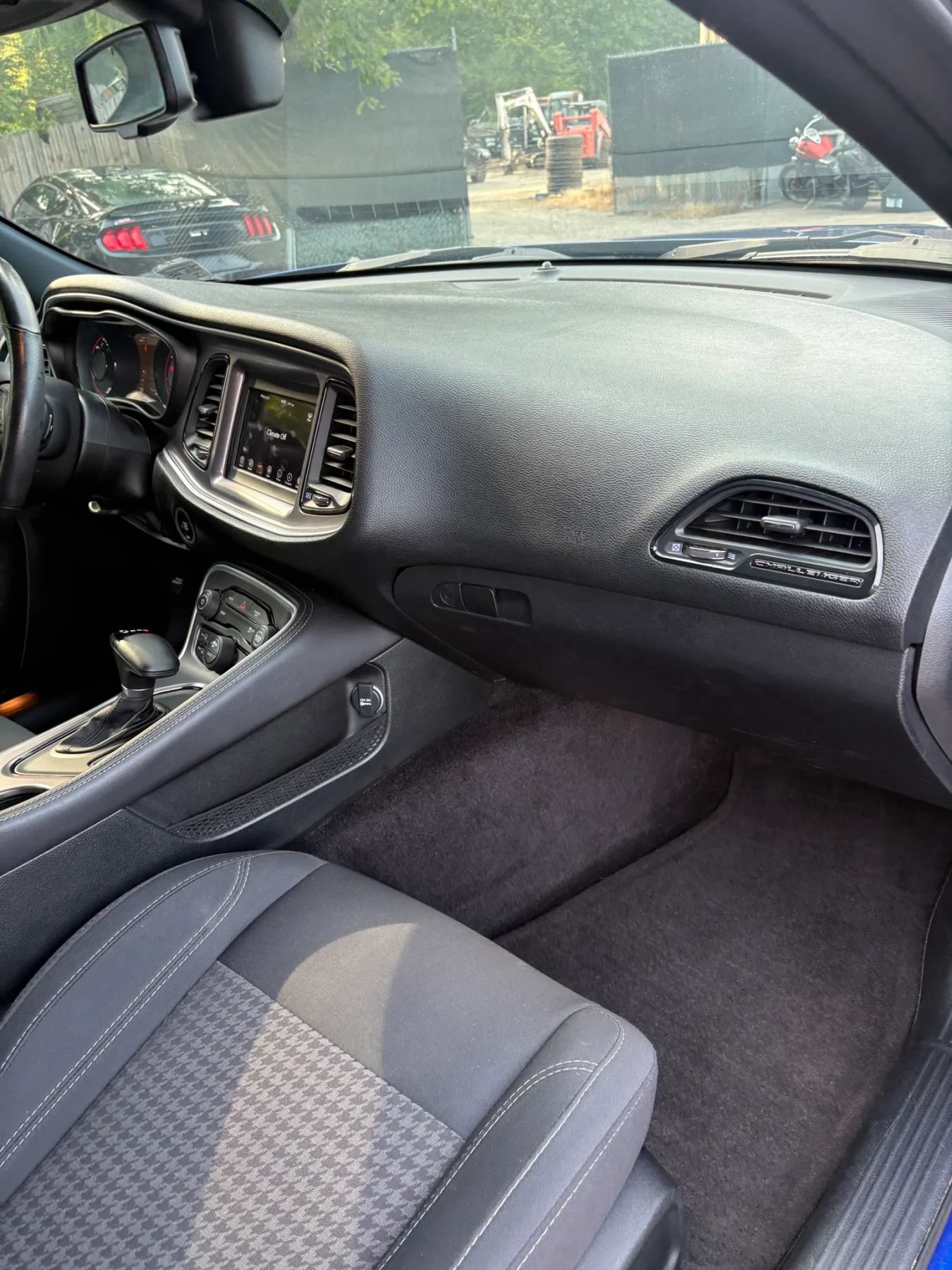 Used 2019 Dodge Challenger SXT w/ Blacktop Package RWD image 29