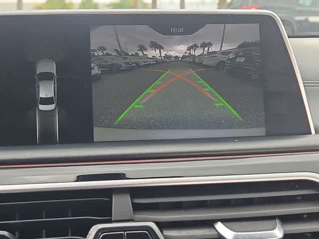 Used 2018 BMW 750i RWD image 28