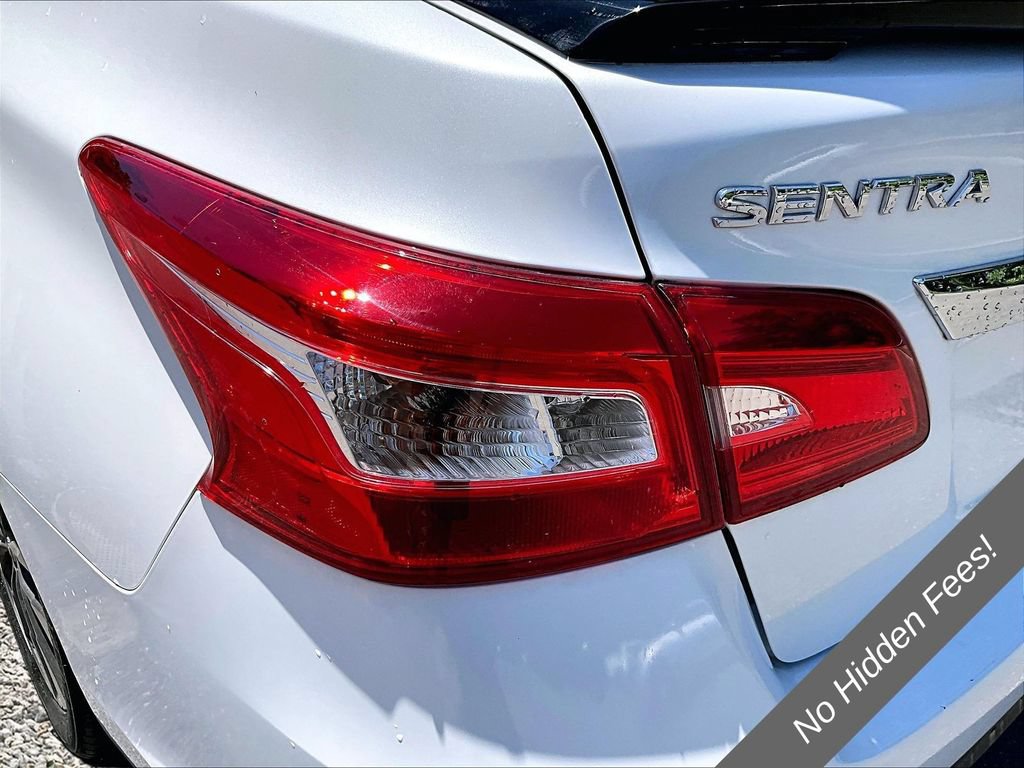 Used 2017 Nissan Sentra SR w/ SR Midnight Edition FWD image 26