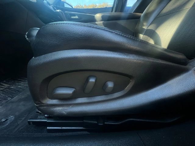 Used 2014 Chevrolet Impala LT w/ Convenience Package image 12