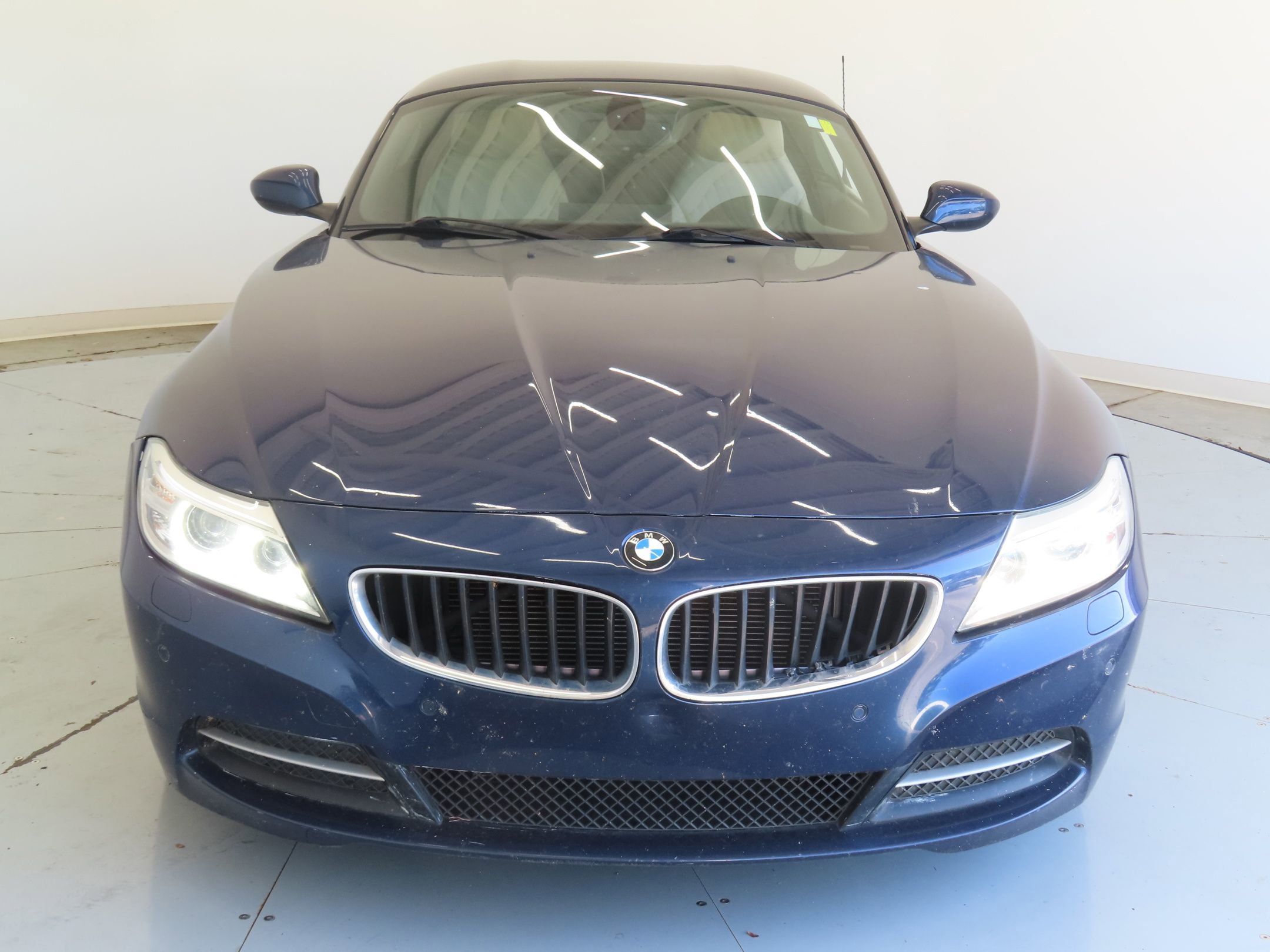 Used 2015 BMW Z4 sDrive28i RWD image 9
