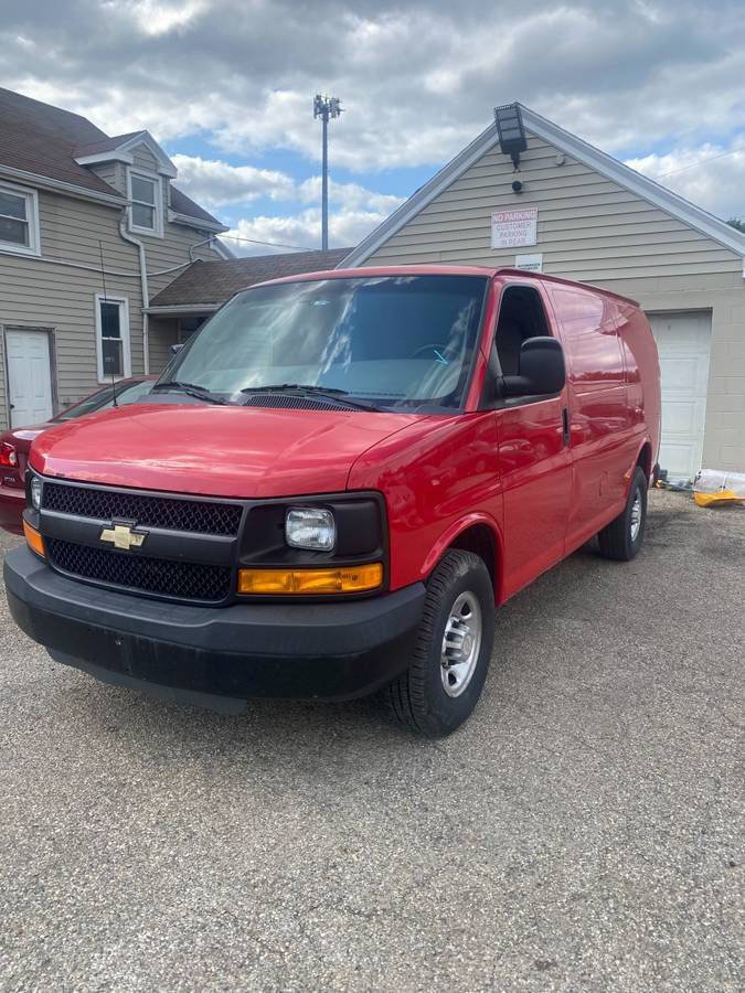 Used 2010 Chevrolet Express 3500 RWD image 1