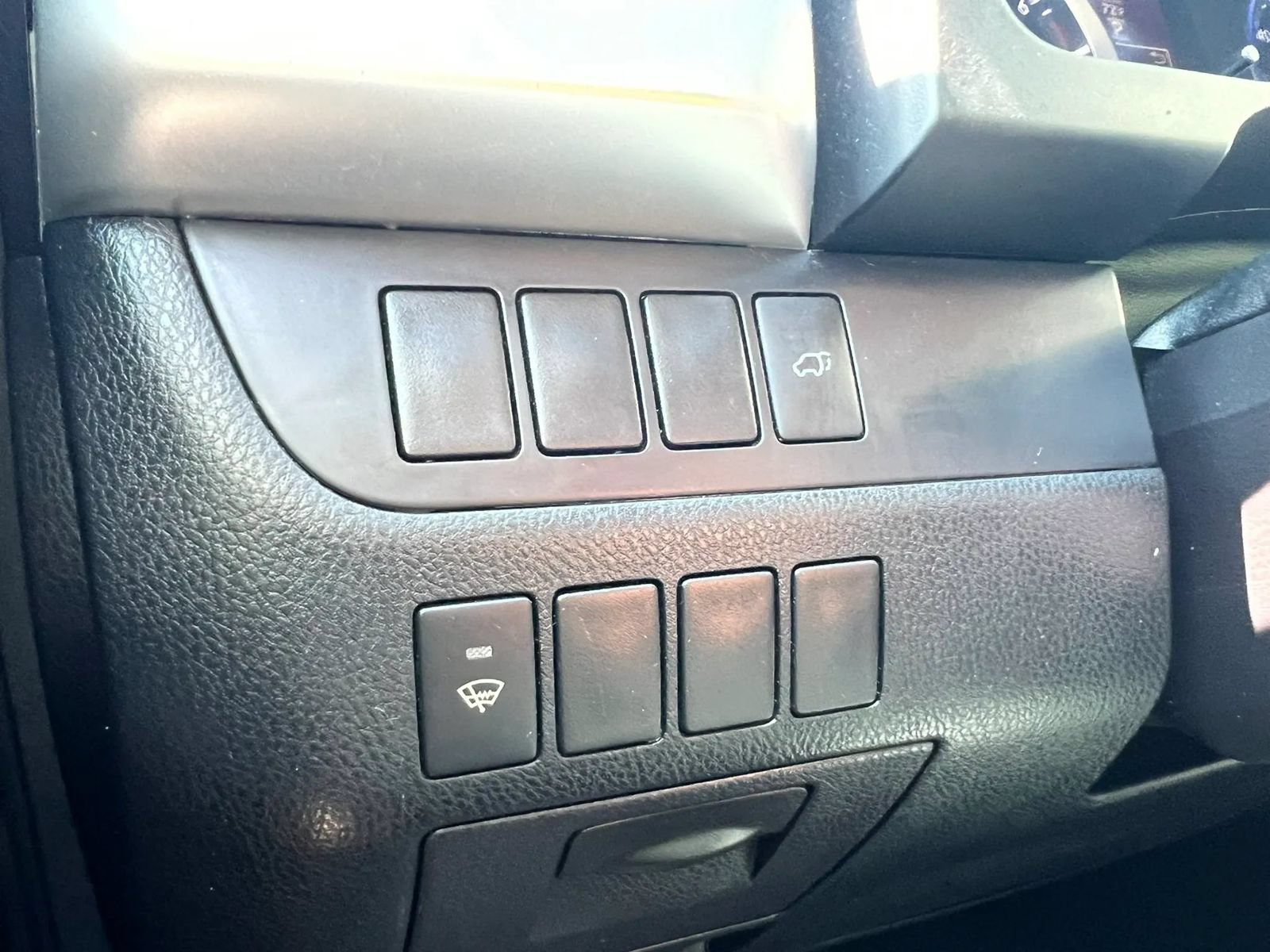 Used 2015 Toyota Highlander XLE FWD image 22