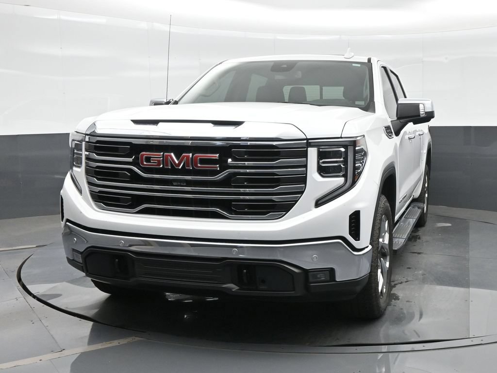 Used 2024 GMC Sierra 1500 SLT w/ SLT Premium Plus Package AWD/4WD image 12