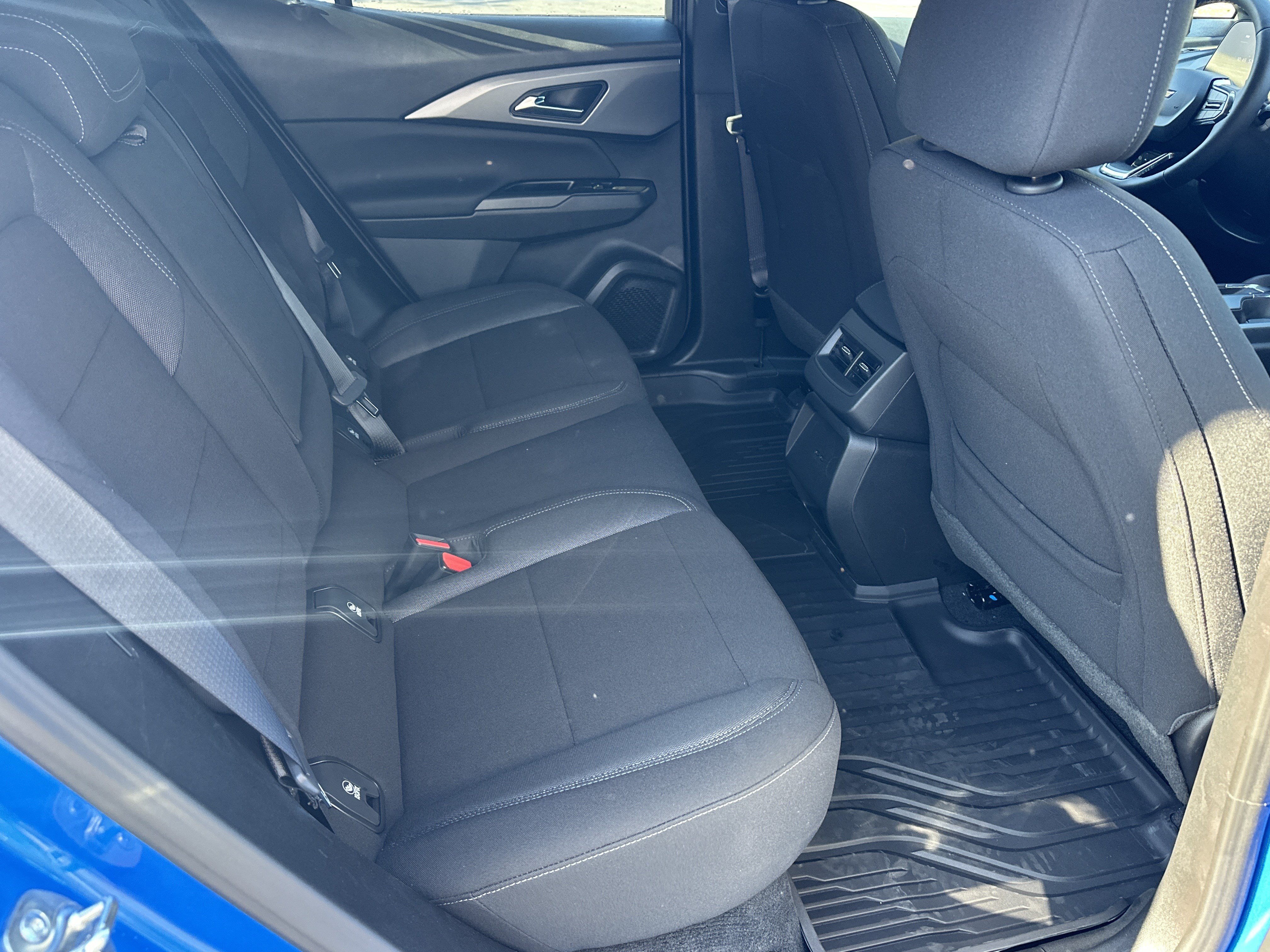 New 2026 Chevrolet Equinox EV LT w/ Comfort Package AWD/4WD image 15
