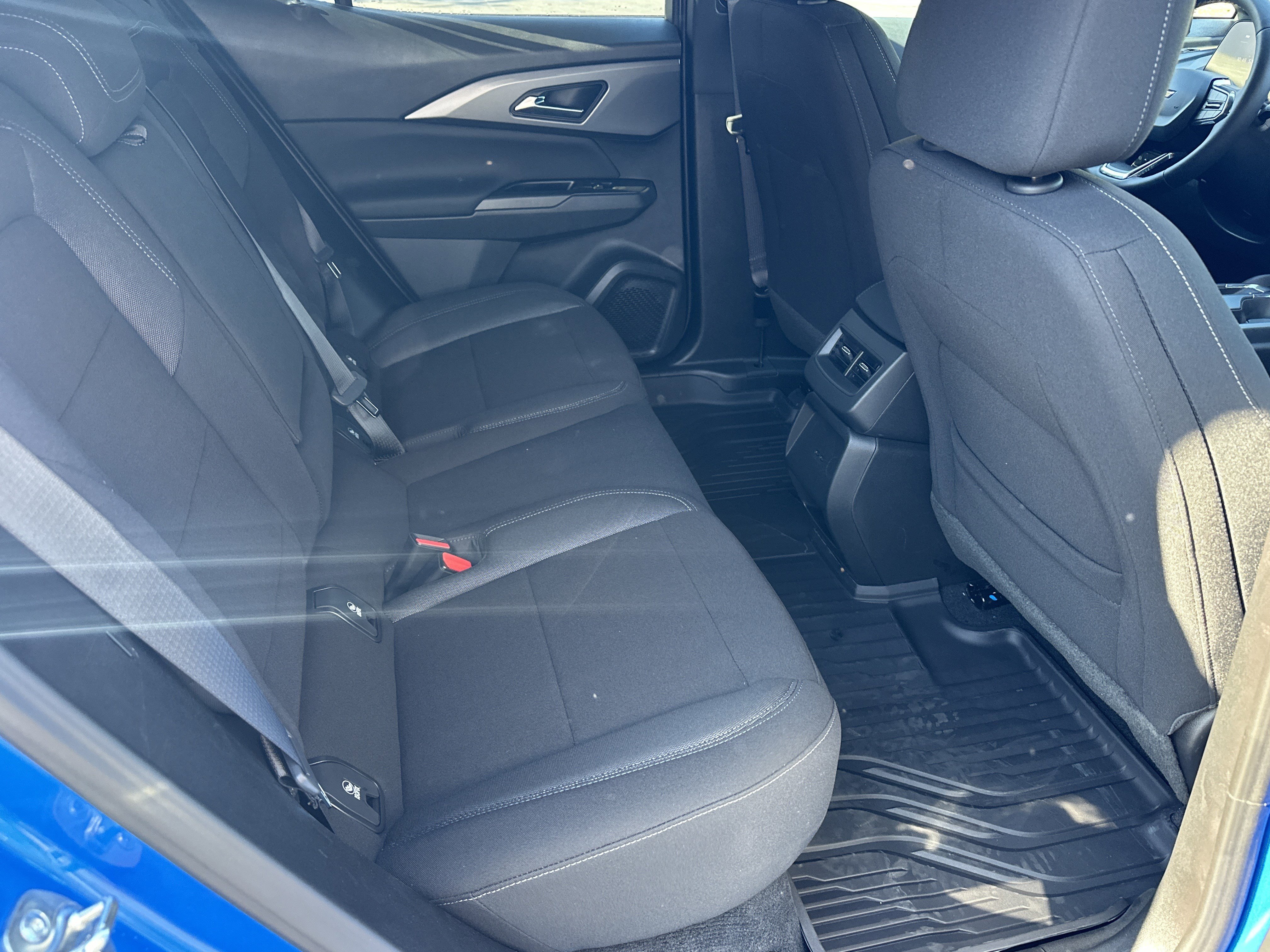 New 2026 Chevrolet Equinox EV LT w/ Comfort Package AWD/4WD image 15