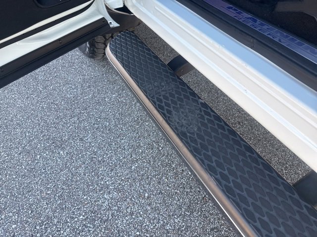 Used 2019 Nissan Titan Platinum Reserve image 19