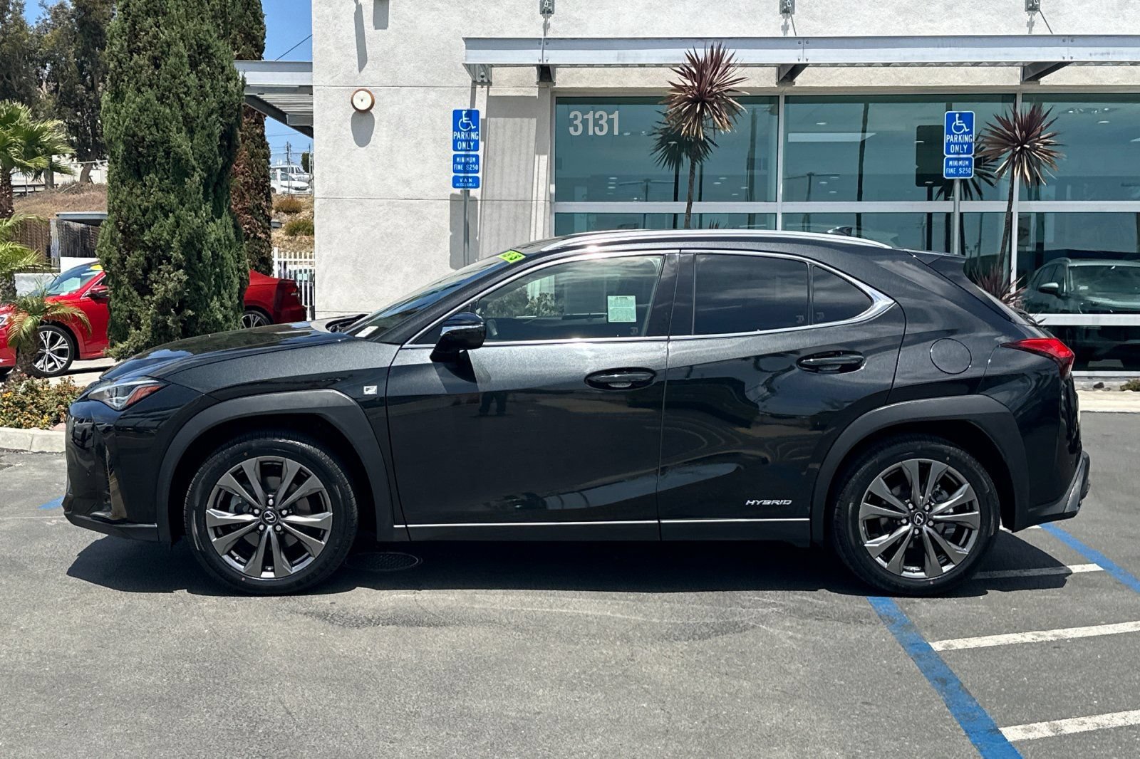 Used 2021 Lexus UX 250h F Sport w/ Accessory Package (Z1) AWD/4WD image 7