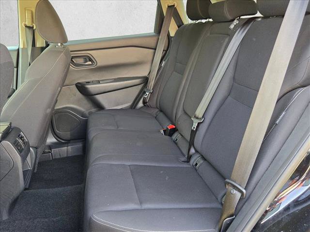 Used 2024 Nissan Rogue S AWD/4WD image 17