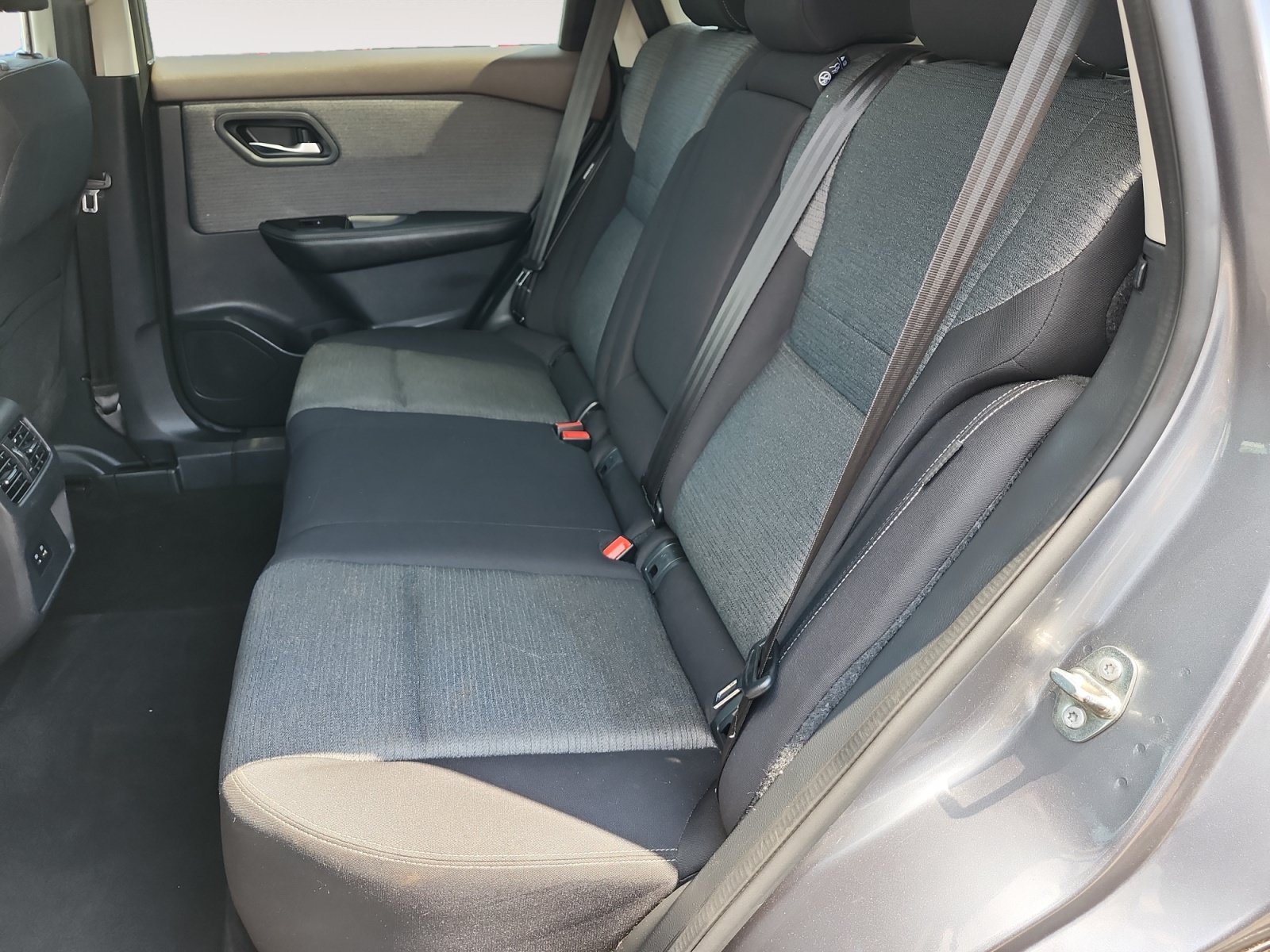Used 2021 Nissan Rogue SV AWD/4WD image 13