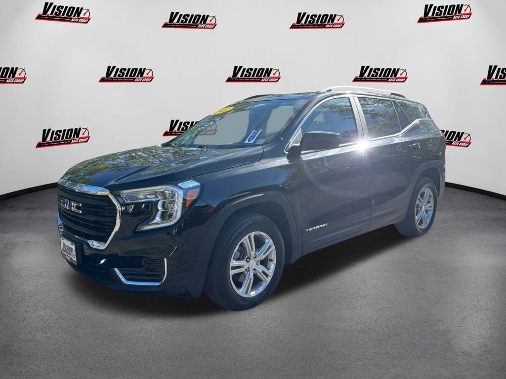Used 2022 GMC Terrain SLE w/ Driver Convenience Package