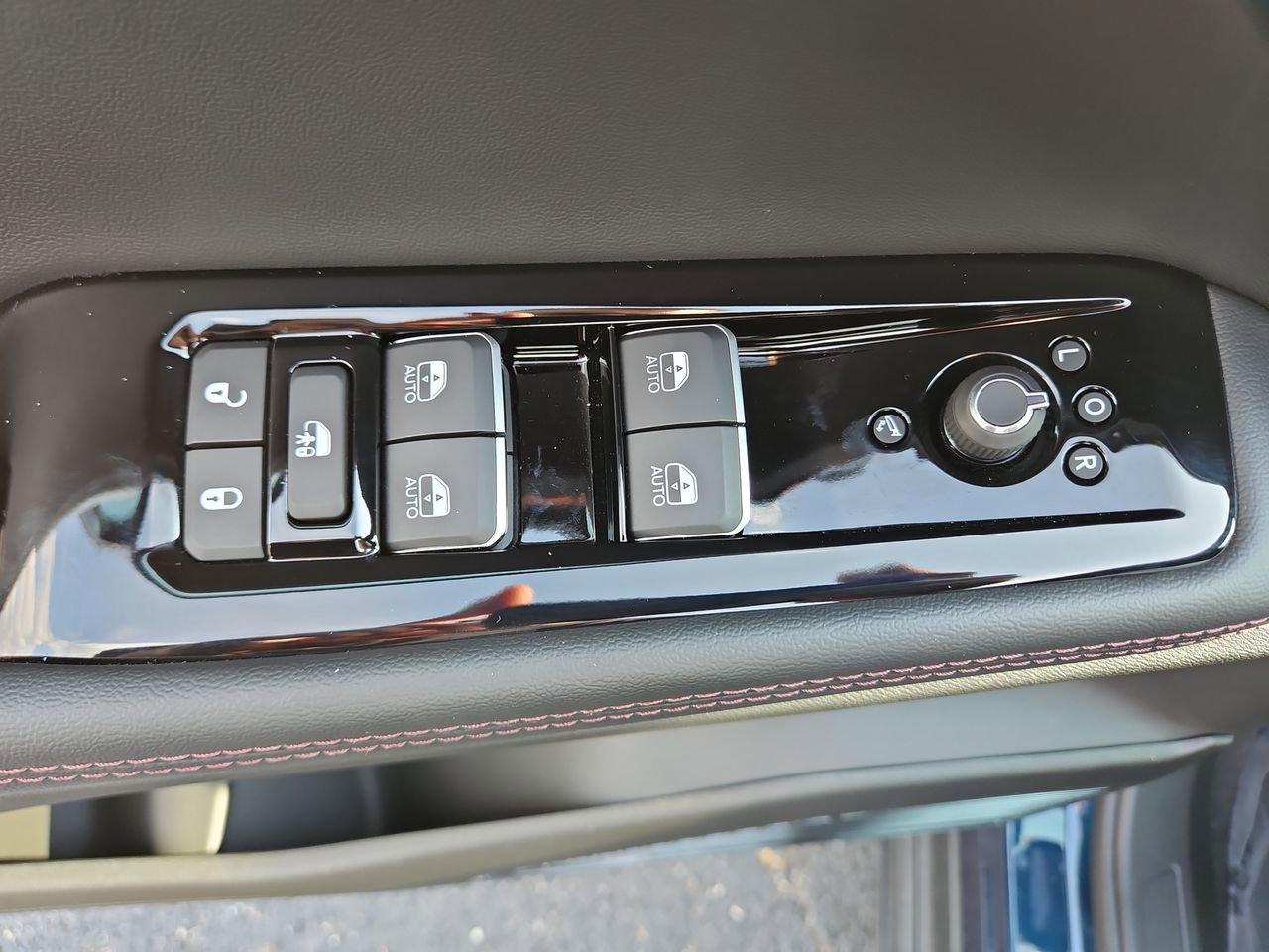 New 2025 Jeep Wagoneer S Limited image 21