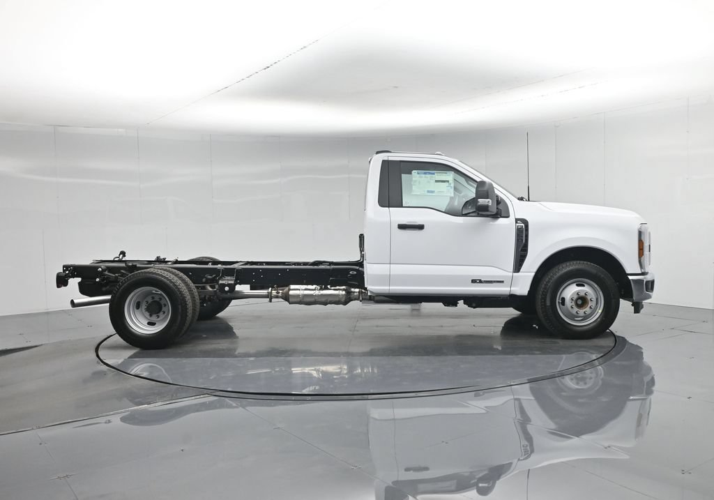 New 2026 Ford F350 XL w/ XL Chrome Package RWD image 20