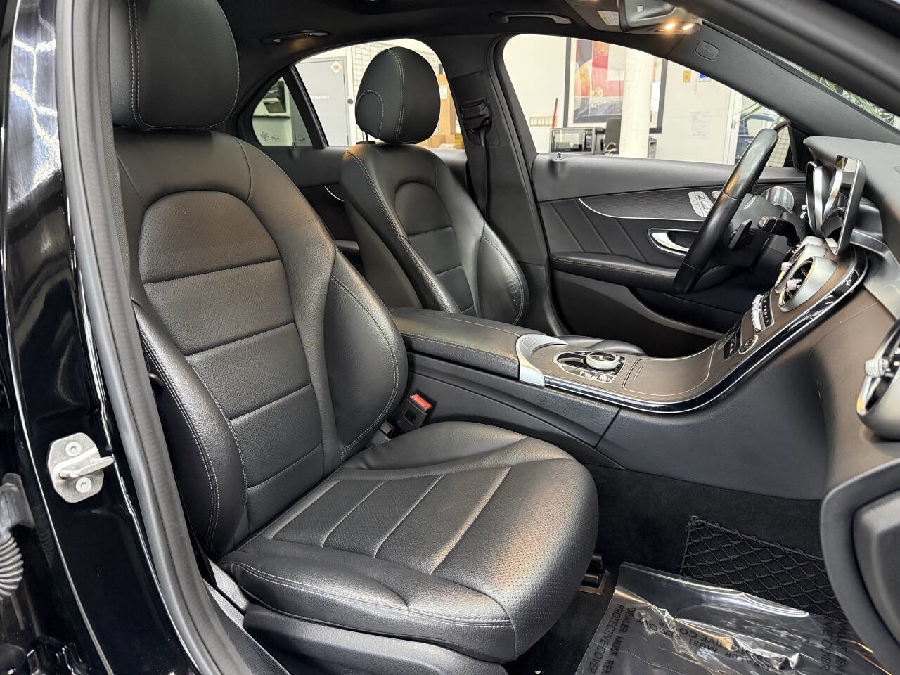 Used 2020 Mercedes-Benz C 300 4MATIC Sedan image 17
