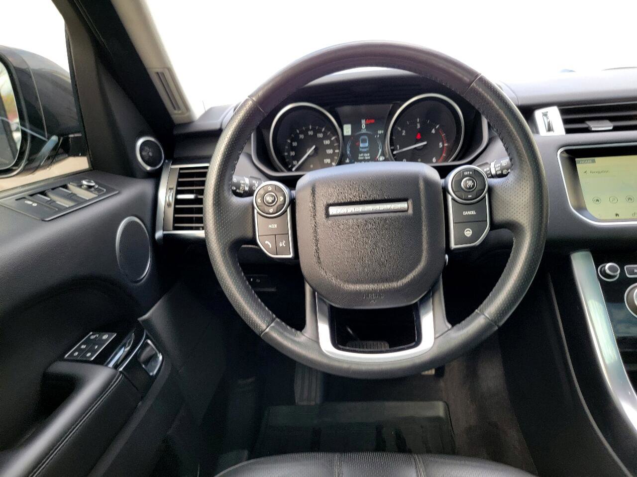 Used 2017 Land Rover Range Rover Sport HSE image 19