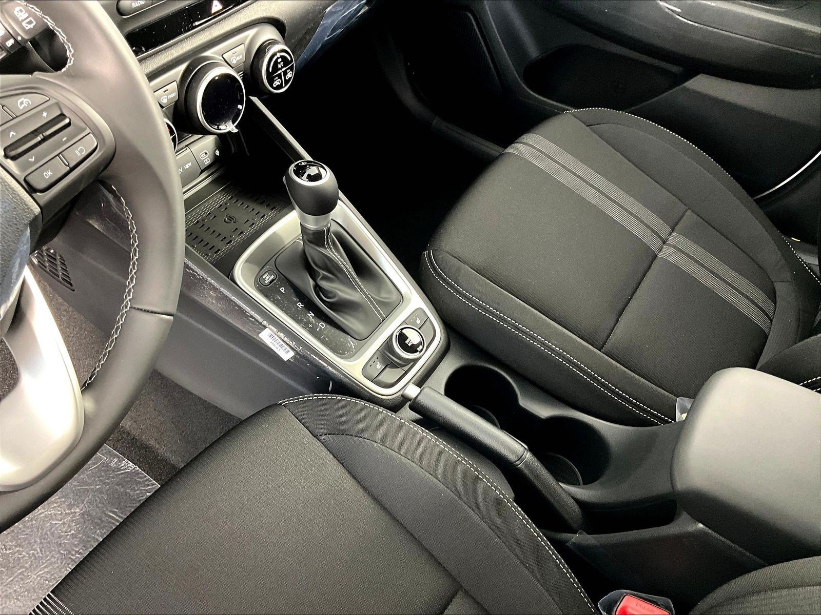 New 2026 Hyundai Venue SEL FWD image 12
