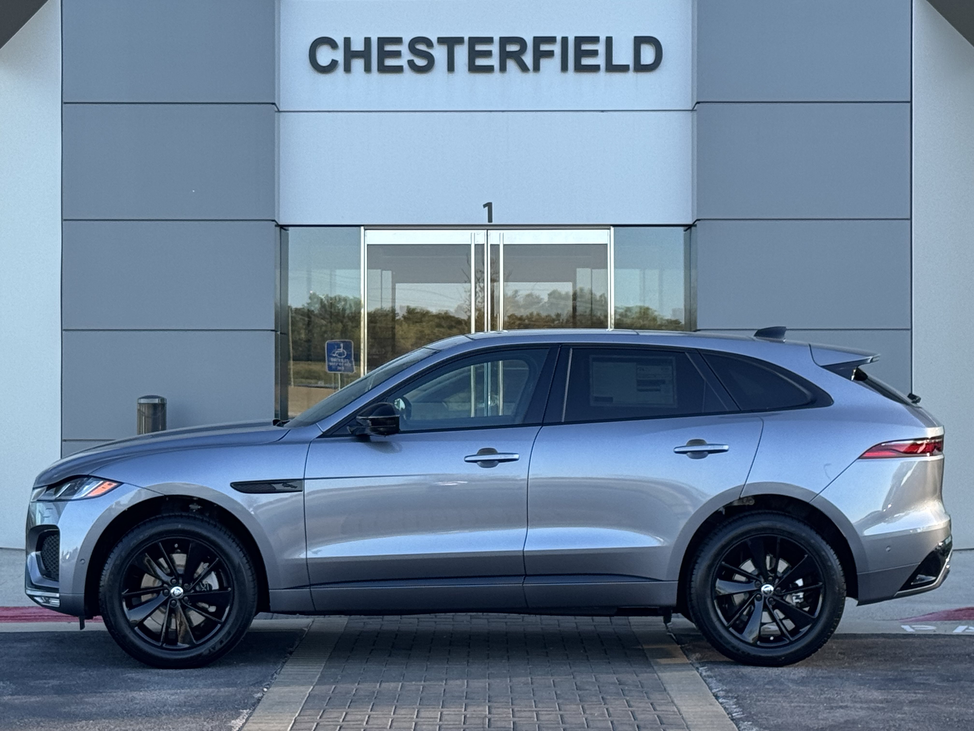 Used 2026 Jaguar F-PACE R-Dynamic S AWD/4WD image 6