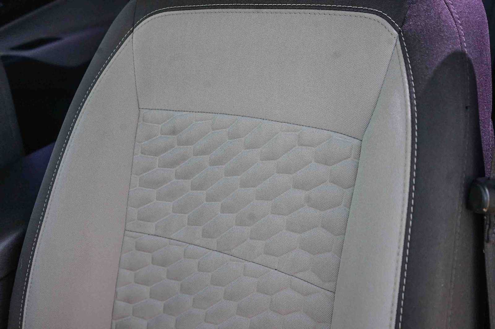 Used 2019 Chevrolet Equinox LS FWD image 23