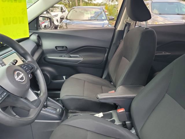 Used 2024 Nissan Kicks S FWD image 11