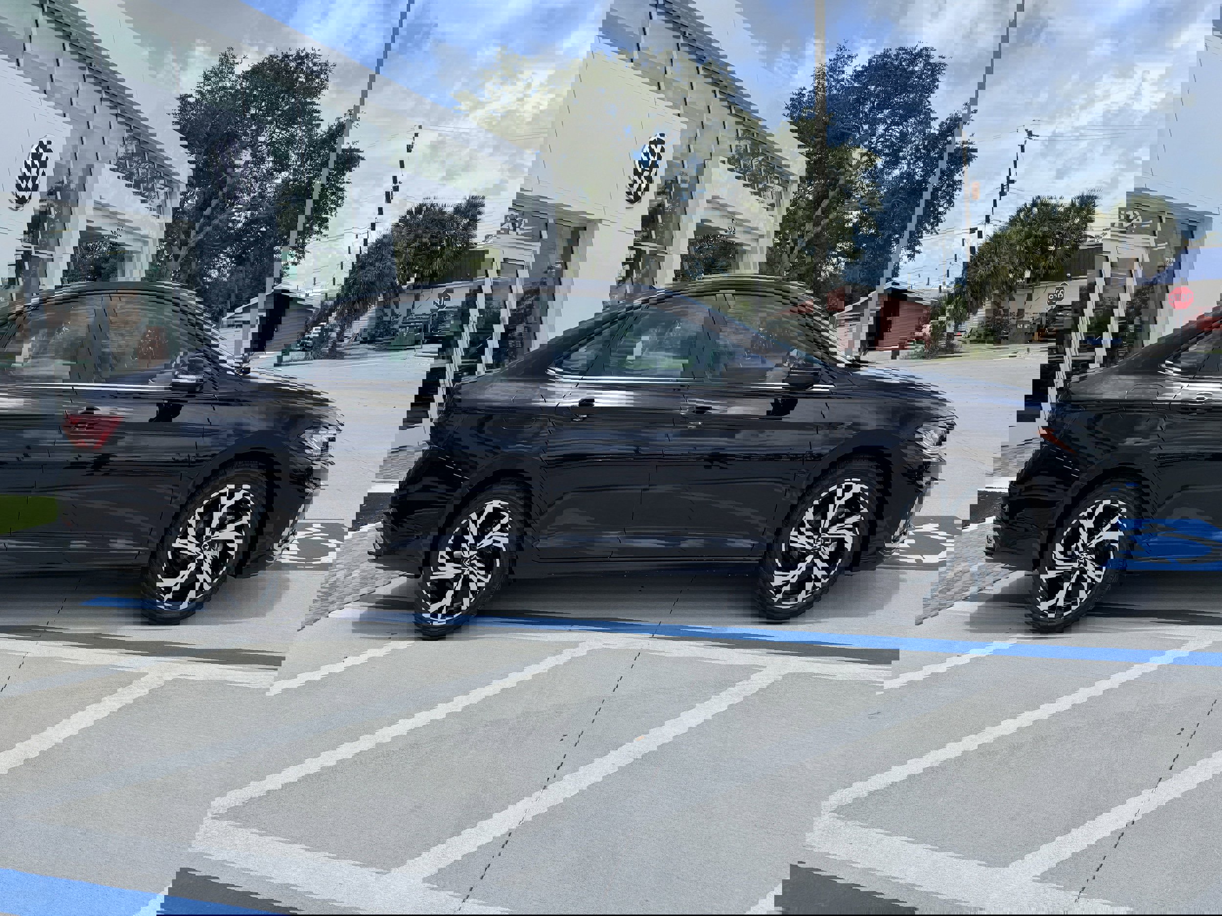 New 2025 Volkswagen Jetta SEL image 2