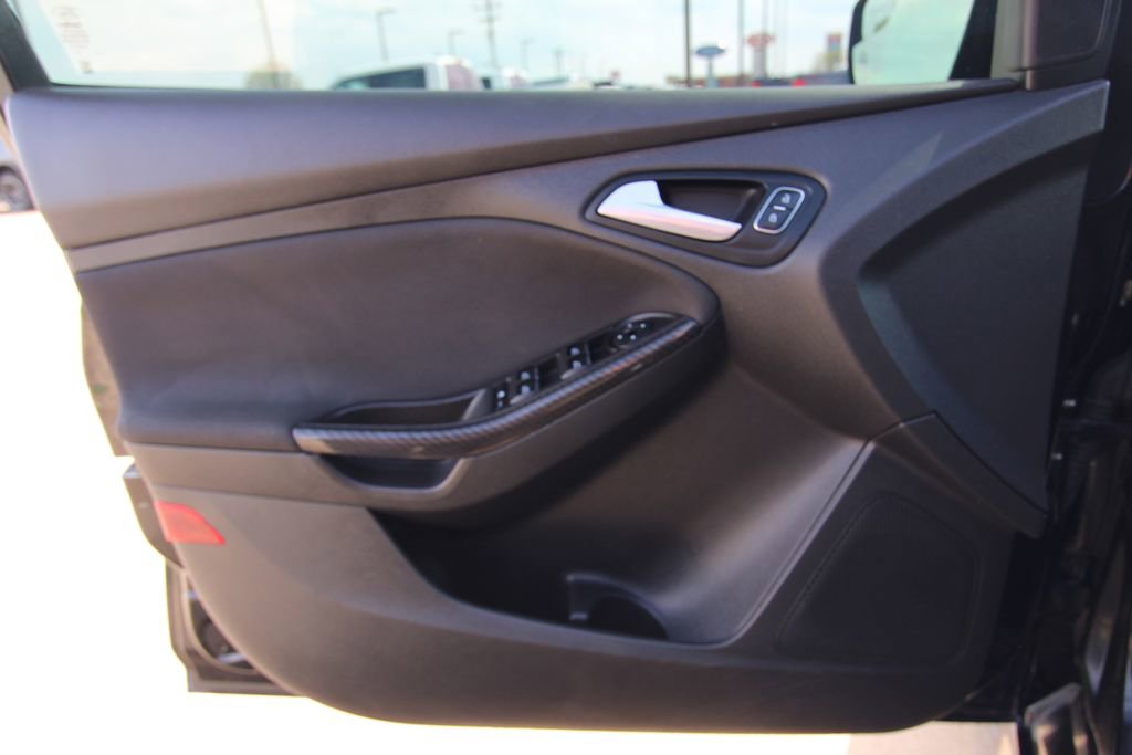 Used 2018 Ford Focus ST w/ Equipment Group 402A image 38