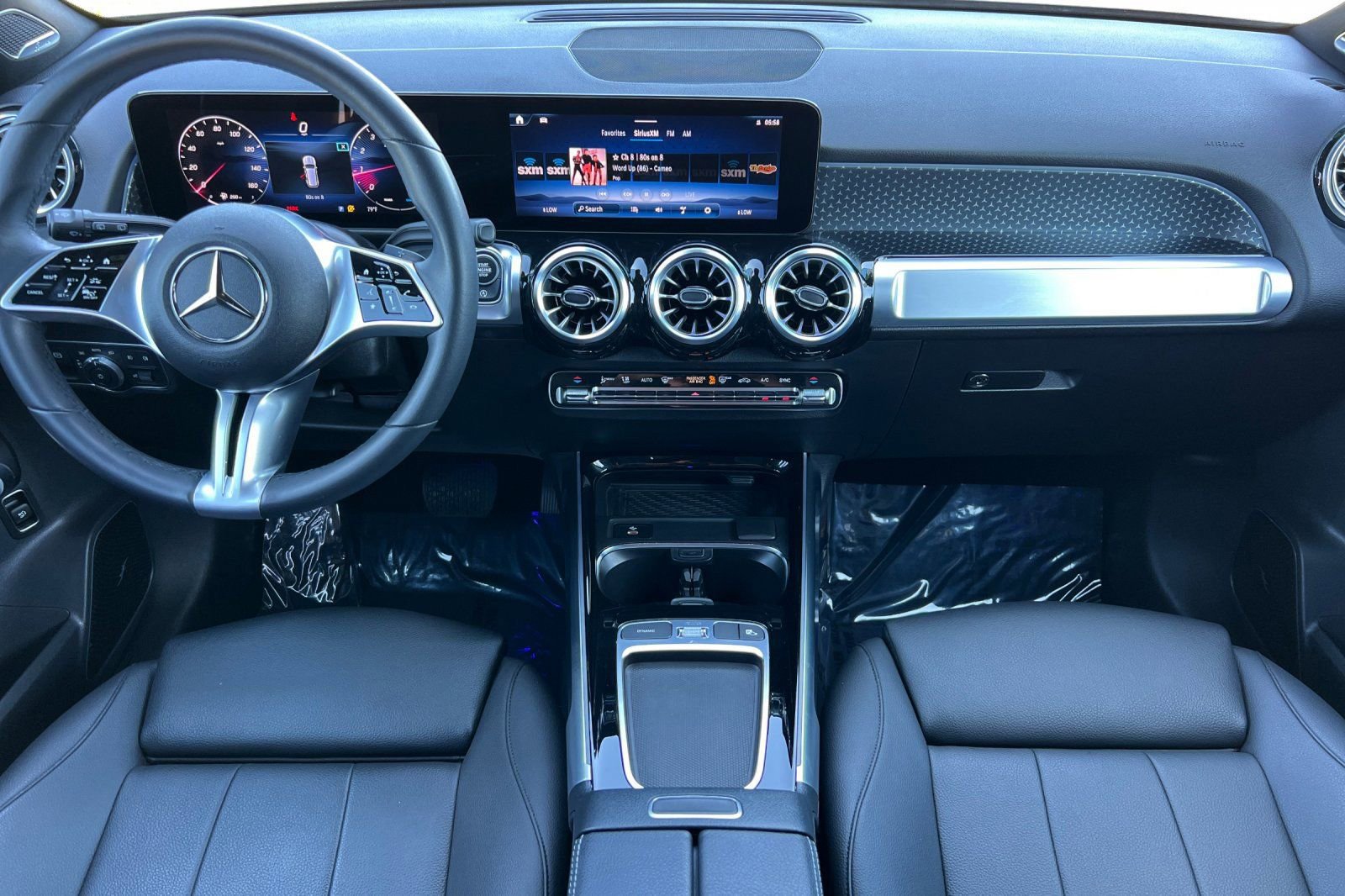 Certified 2024 Mercedes-Benz GLB 250 4MATIC image 3