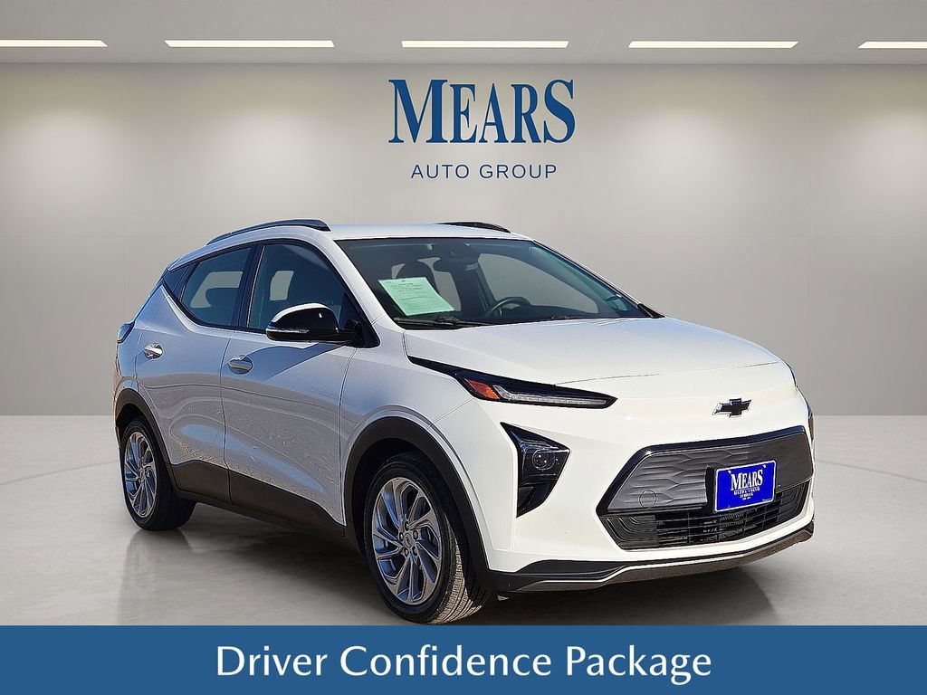 Used 2023 Chevrolet Bolt EUV LT w/ Driver Confidence Package image 8