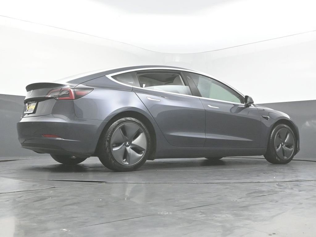 Used 2020 Tesla Model 3 Standard Range Plus RWD image 45