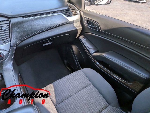 Used 2020 Chevrolet Tahoe LS w/ Enhanced Driver Alert Package RWD image 21