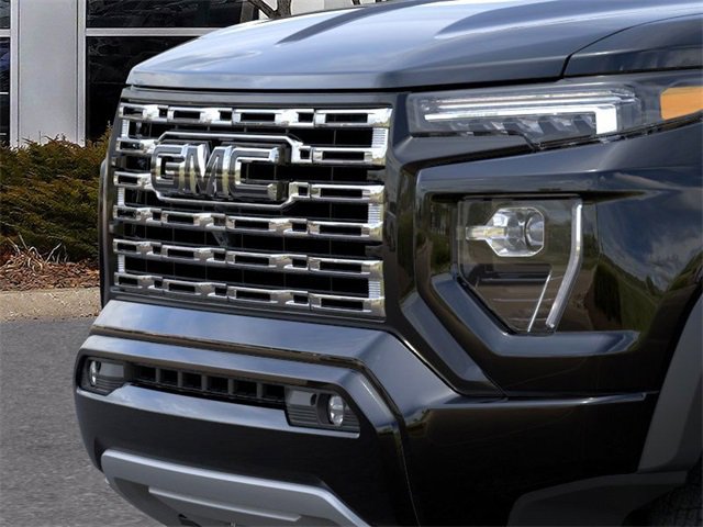 New 2026 GMC Canyon Denali w/ LPO, Denali Black Edition image 13