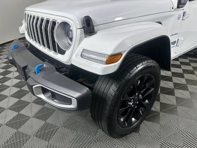 Used 2024 Jeep Wrangler Unlimited Sahara AWD/4WD image 29