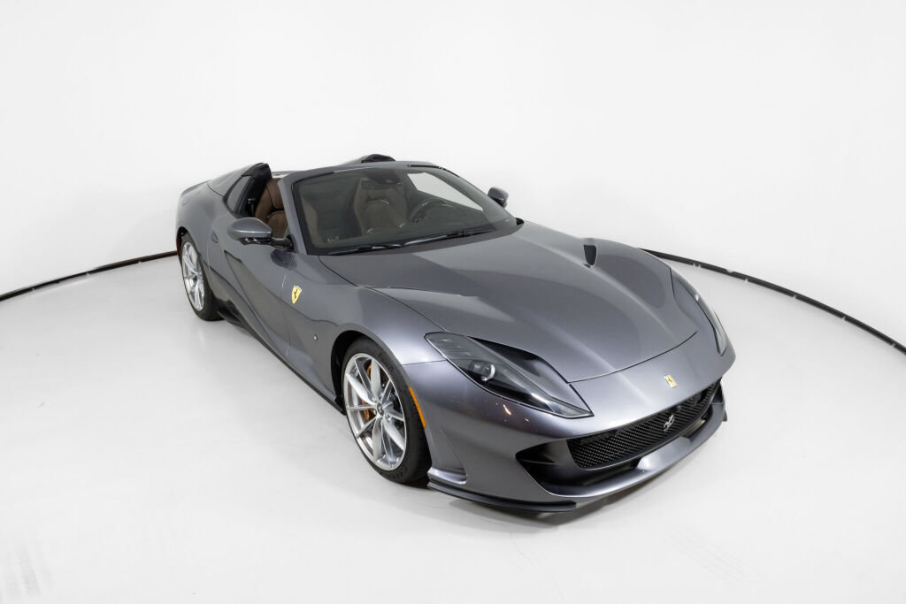 Used 2021 Ferrari 812 GTS image 12