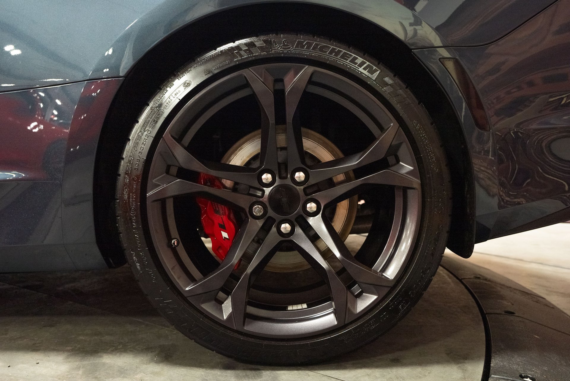 Used 2019 Chevrolet Camaro SS RWD image 8