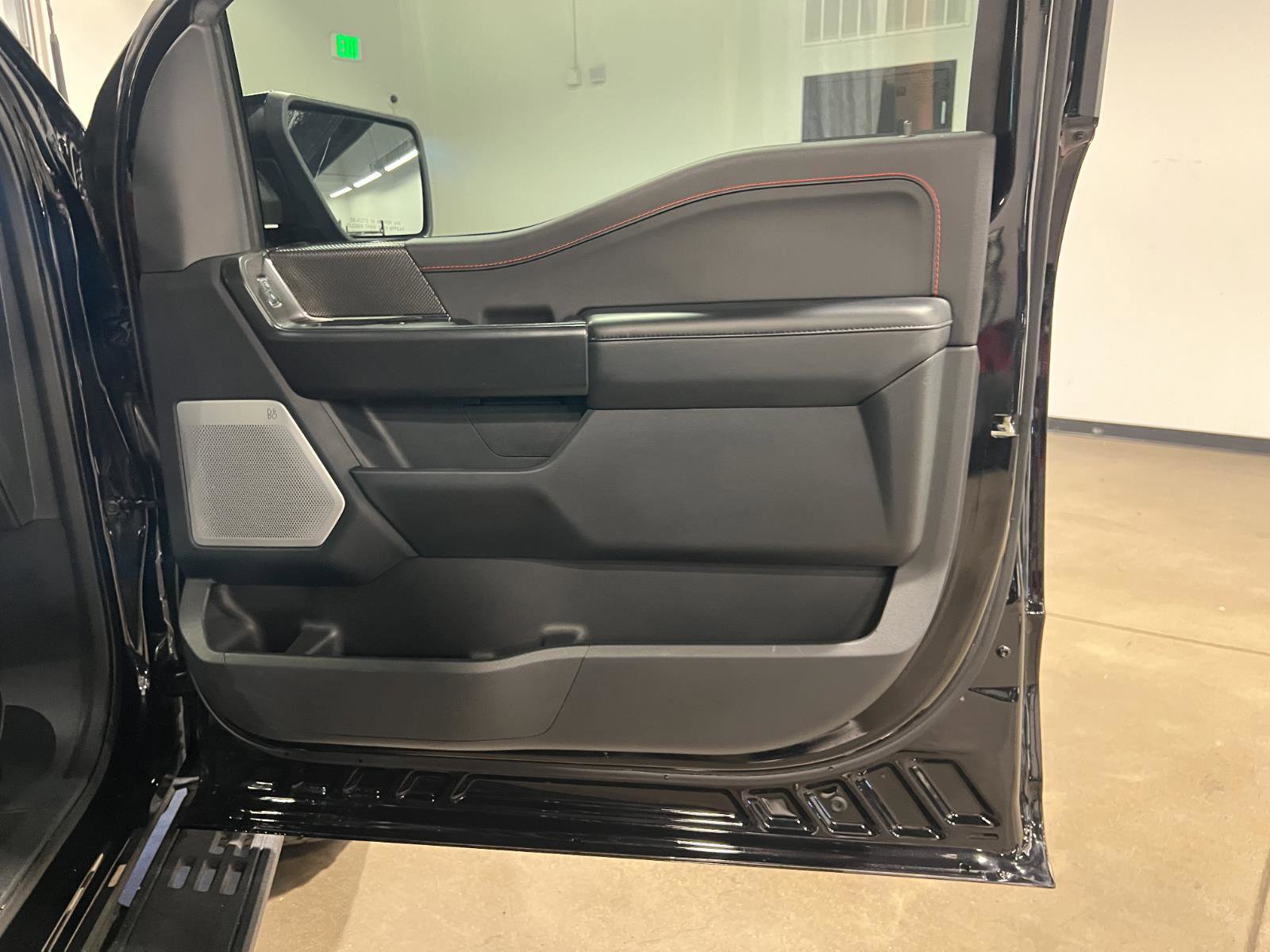 Used 2025 Ford F150 Raptor AWD/4WD image 41