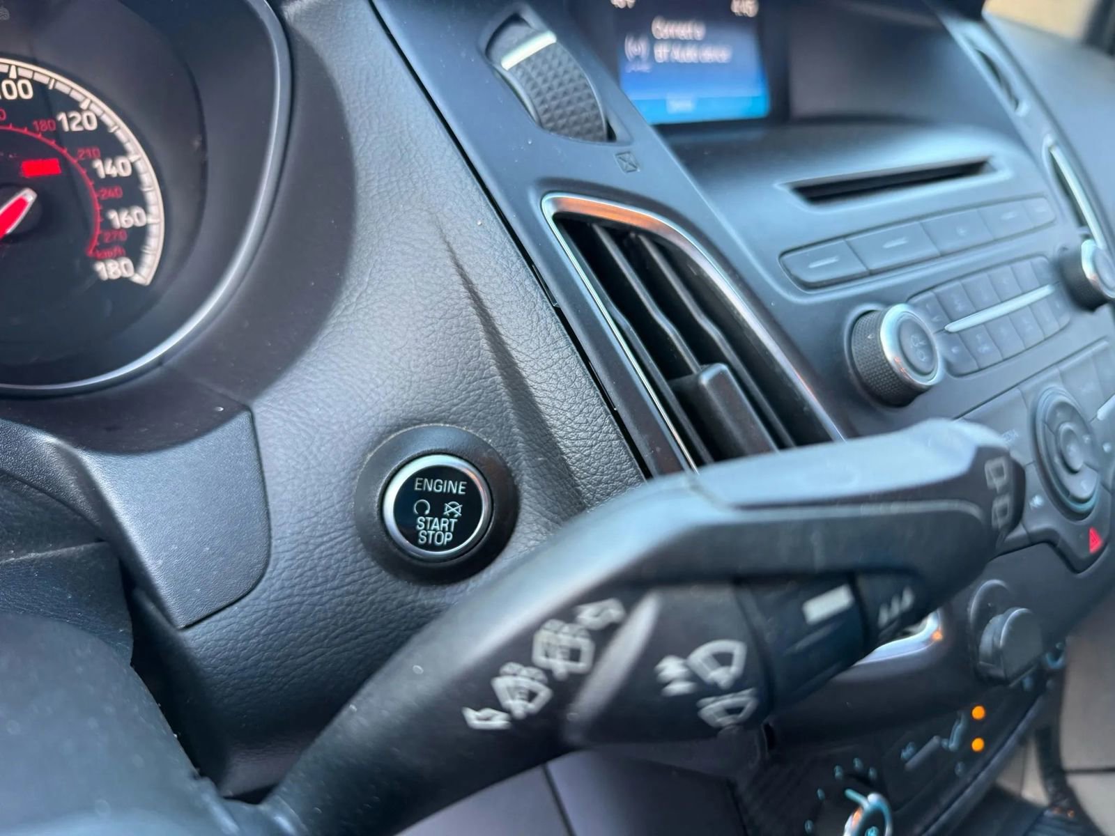 Used 2016 Ford Focus ST image 31