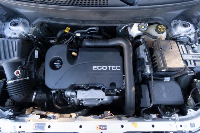 Used 2018 Chevrolet Equinox LT image 10