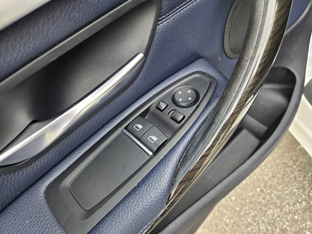Used 2020 BMW 430i Coupe w/ M Sport Package RWD image 24