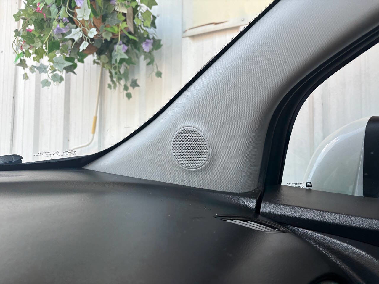 Used 2021 Chevrolet Trax LT image 29