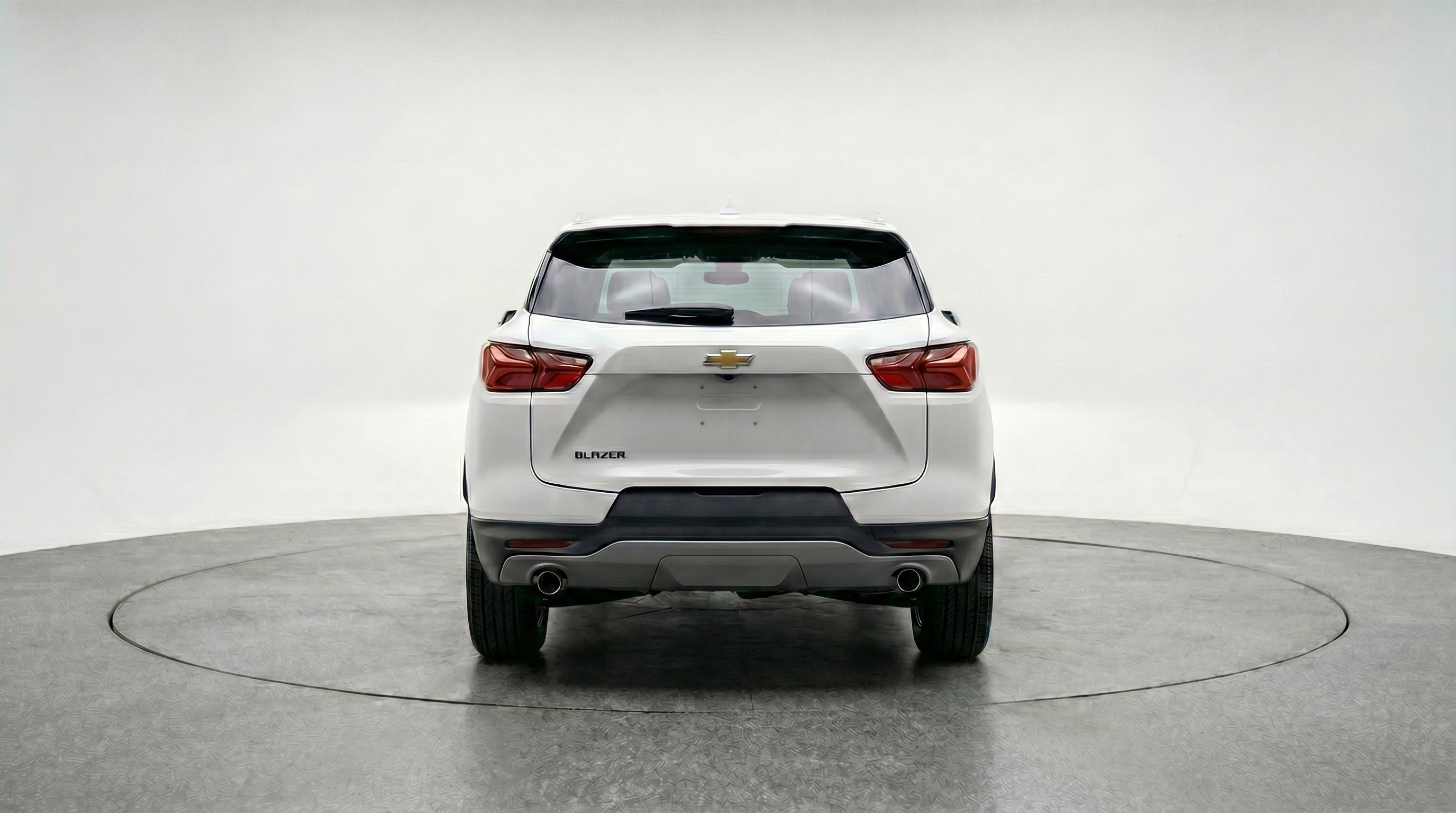 Used 2025 Chevrolet Blazer LT FWD image 7