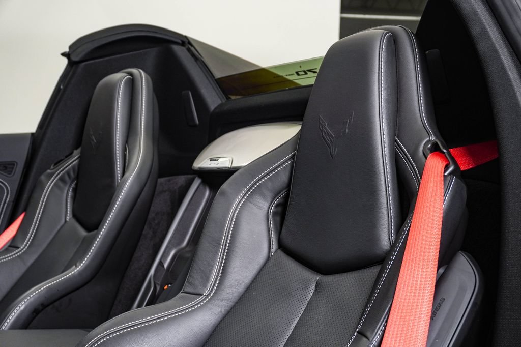 Used 2023 Chevrolet Corvette Z06 RWD image 21