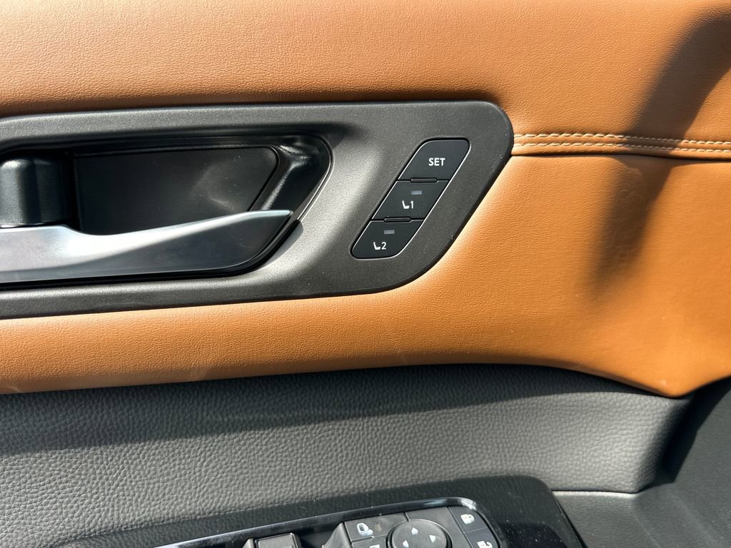 New 2026 Nissan Pathfinder Platinum AWD/4WD image 11